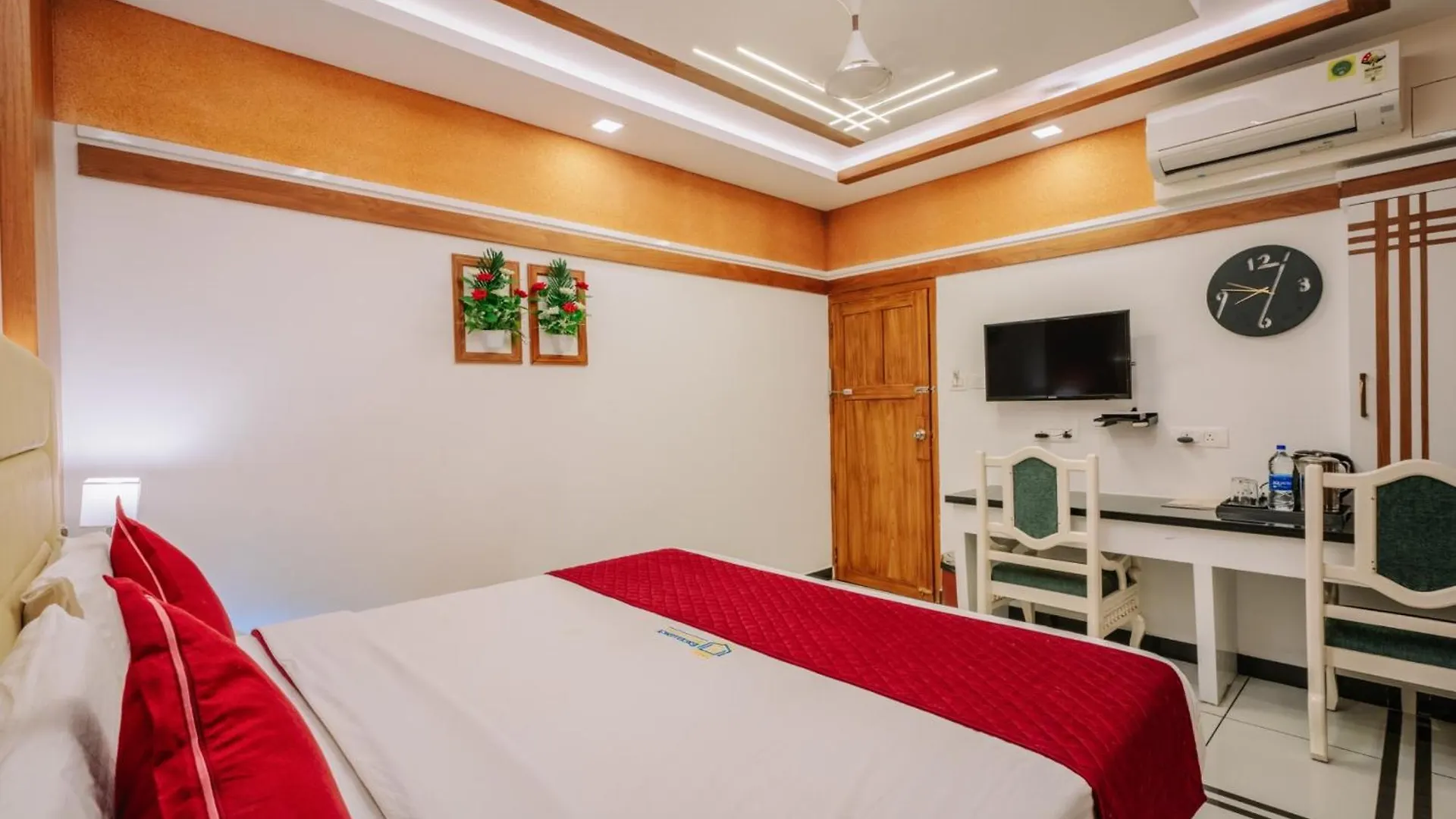 Excellency Airport Hotel Angamali India